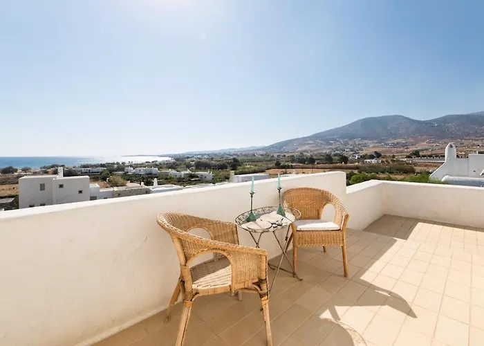 Petra * Chrisi Akti (Paros)